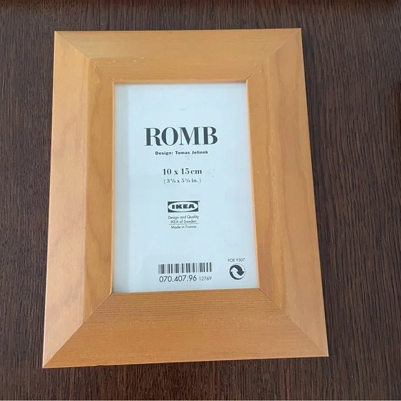 Wooden Picture Frame Set - Picture 2 of 8